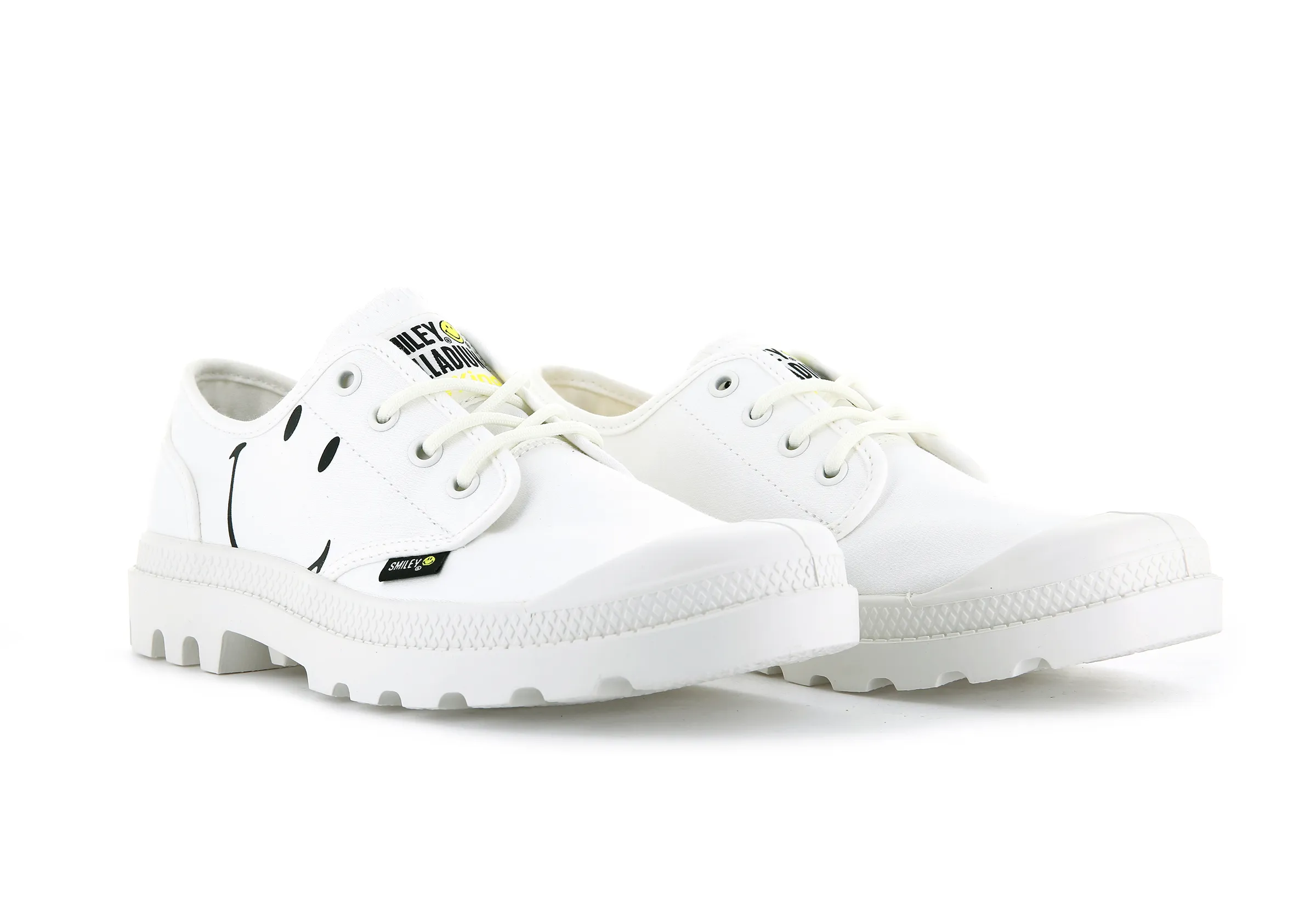 77080-116-M | SMILEY ® PAMPA OXFORD BE KIND | STAR WHITE