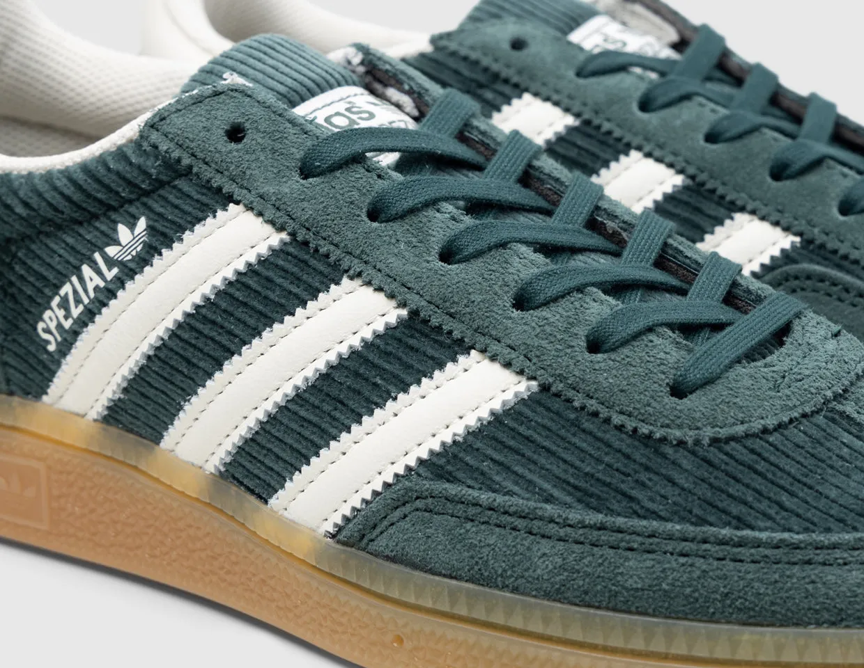 adidas Originals Women's Handball Spezial Mineral Green / Off White - Gum