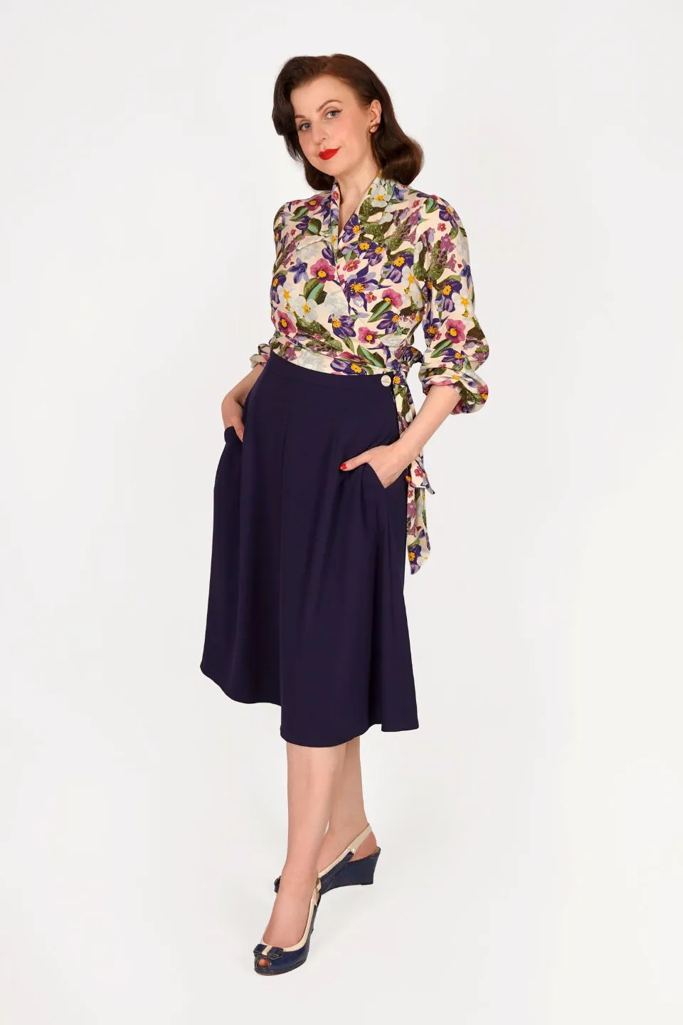 Classic 1940s Style A-Line Skirt in Navy