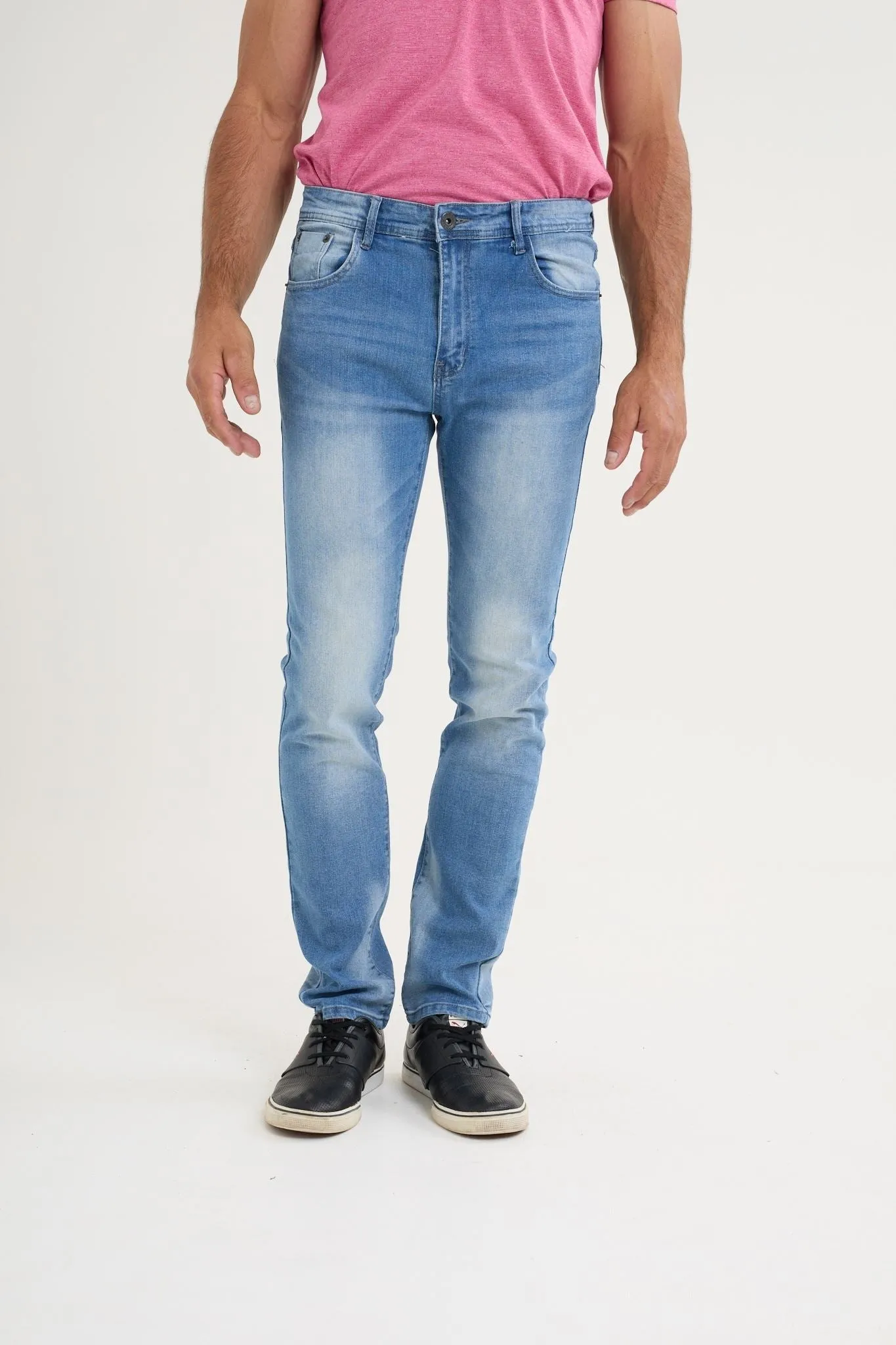 Slim leg jeans